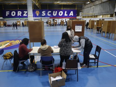 Mineduc reitera oficio para evitar suspensión de clases en locales de votación