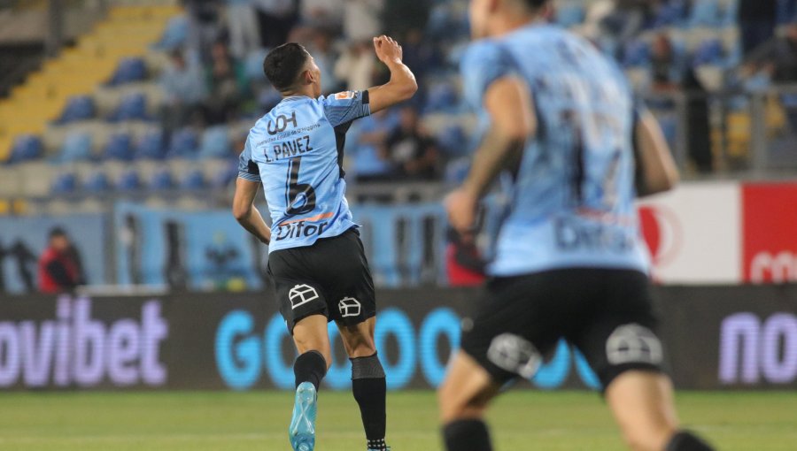 O'Higgins ganó y se mantuvo a la caza de la UC profundizando el mal presente de Ñublense