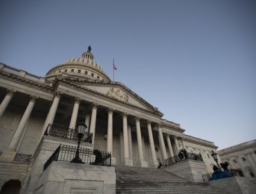 Senado de EE.UU. aprueba la reapertura del Gobierno, pero Cámara debe ratificarlo