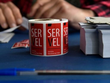 Estudio revela que el 70% de los dineros totales que reciben las campañas parlamentarias proviene de aportes públicos