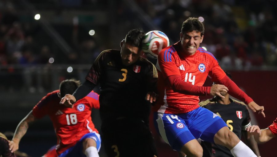 Director técnico de Rusia palpita los amistosos y plantea que el nivel de Chile y Perú "es más o menos el mismo"