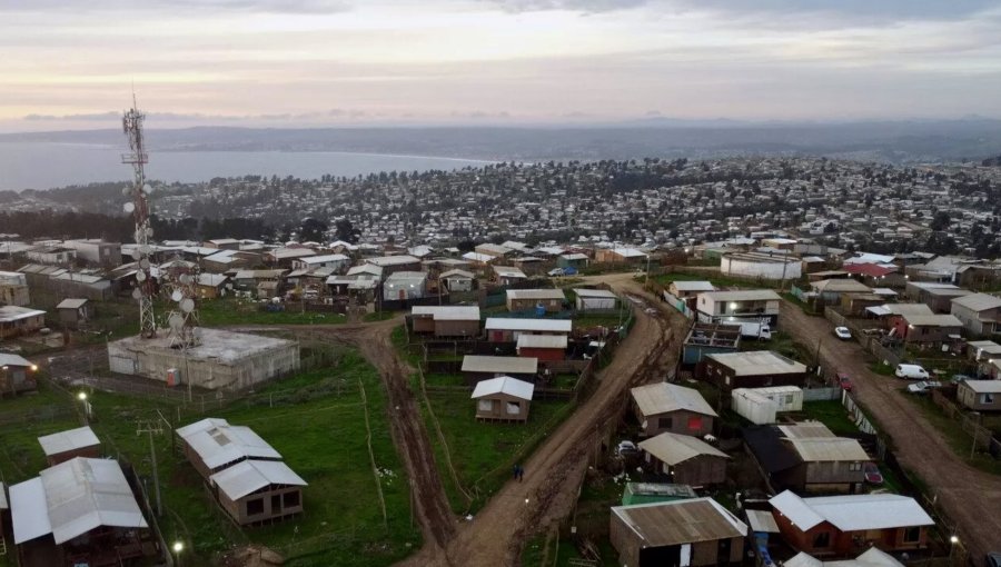 Desalojo de la megatoma de San Antonio marcó el debate: Jara emplazó a su Gobierno, Kast llamó a ejecutarlo y Matthei recordó a Quilpué