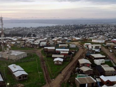 Desalojo de la megatoma de San Antonio marcó el debate: Jara emplazó a su Gobierno, Kast llamó a ejecutarlo y Matthei recordó a Quilpué