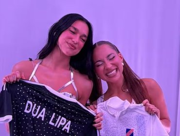 Princesa Alba emociona a Dua Lipa con camisetas de Colo-Colo tras su concierto en Chile