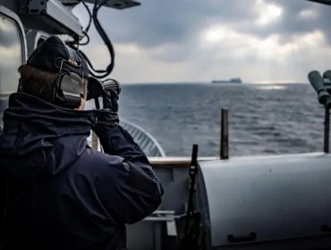 Contrabando, espionaje y sabotajes: Cómo Rusia utiliza una flota fantasma para evadir las sanciones de Occidente