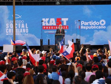 Kast abordó polémica por uso de vidrio blindado, criticó a Jara e hizo un llamado a la unidad de la oposición en cierre de campaña