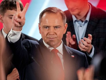 Presidente de Polonia ingresa moción para prohibir el Partido Comunista de su país