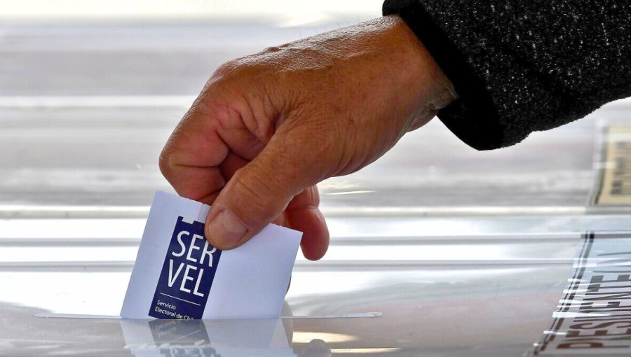 Ingresan proyecto de reforma constitucional que busca terminar con el "turismo electoral"