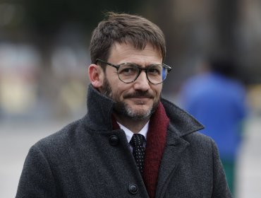 Gobierno desestima "conflicto de interés" de Pardow expuesto en comisión revisora de la acusación constitucional