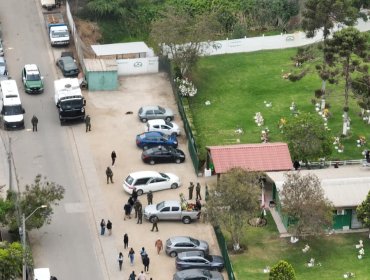 Con dos detenidos culminan los funerales de alto riesgo de dos sujetos asesinados en Quillota: fueron sorprendidos con pirotecnia