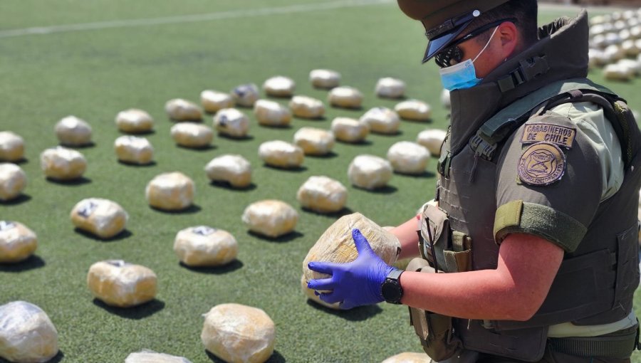 Capturan en Calama a banda extranjera que mantenía armamento y 371 kilos de drogas