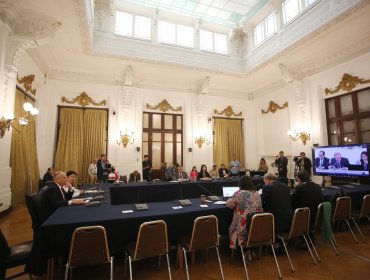 Comisión revisora de Acusación Constitucional contra Pardow votará este lunes el informe