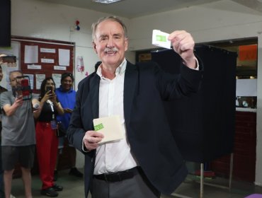 Artés dice que no respaldará a Jara en una segunda vuelta si no modifica su programa de Gobierno