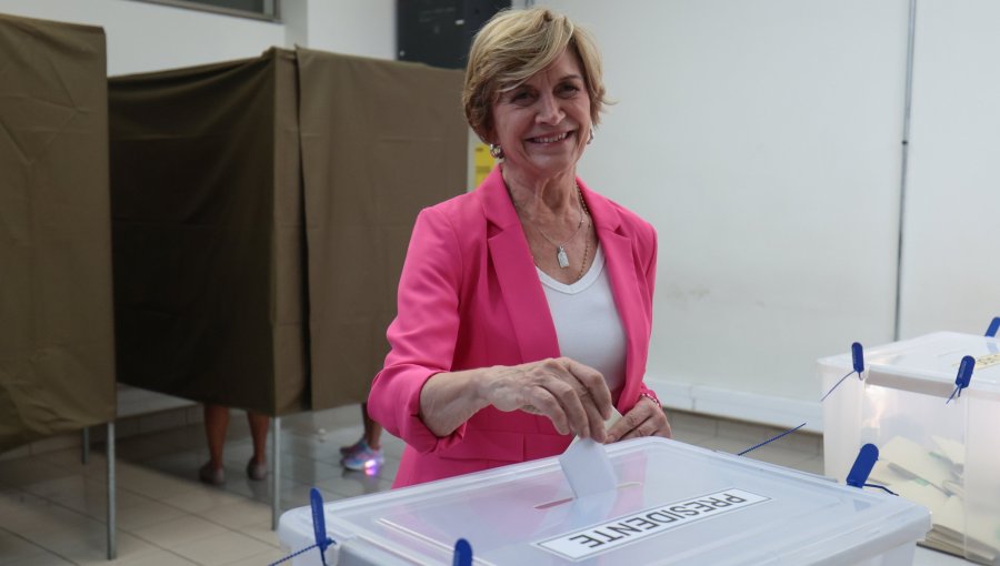 Evelyn Matthei y foto de "unidad" con otros candidatos de oposición: "Lo que importa son las intenciones de trabajar juntos"