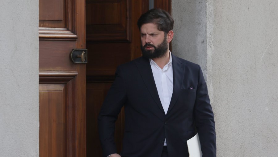 Presidente Boric felicitó a Jara y a Kast, y mostró su confianza en que "el diálogo, el respeto y el cariño por Chile van a primar"