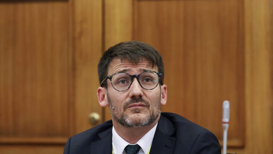 Por falta de quorum: Fracasa sesión de la comisión revisora de la acusación constitucional contra exministro Pardow