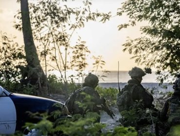 Marines de Estados Unidos llegan a Trinidad y Tobago, pero su primera ministra descarta ataques contra el pueblo de Venezuela