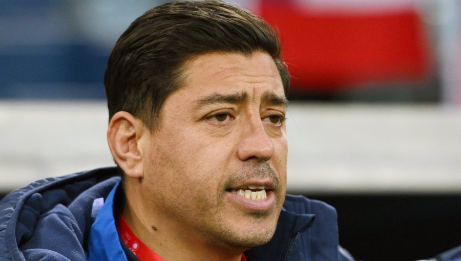 Córdova destacó a los jugadores tras la expulsión de Román: "Interpretaron el partido de manera espectacular"