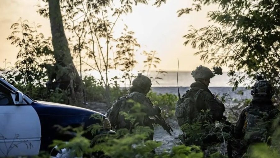 Marines de Estados Unidos llegan a Trinidad y Tobago, pero su primera ministra descarta ataques contra el pueblo de Venezuela