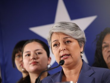 Jeannette Jara evita pronunciarse sobre impacto en su campaña por intervenciones de Presidente Boric contra Kast