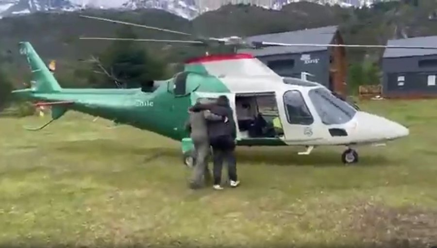 Rescatan a cuatro sobrevivientes de la tragedia en Torres del Paine: fueron trasladados a un centro asistencial de Puerto Natales