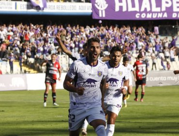 Joaquín Larrivey sueña con el ascenso con Deportes Concepción: "Estamos todos ilusionados"
