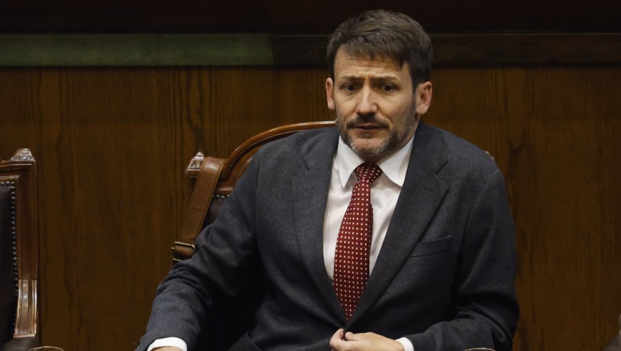 Cámara de Diputados aprueba la acusación constitucional en contra del exministro Diego Pardow: pasa al Senado