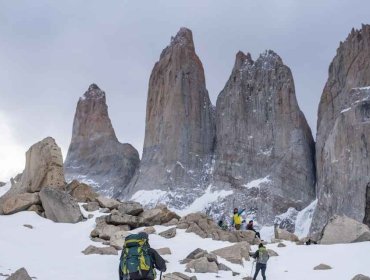 Gremio turístico acusa abandono del Estado y exige modernización tras tragedia en Torres del Paine