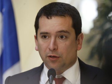 "Falsas imputaciones": Diputado Araya descarta vínculos con conservador imputado por caso "Muñeca Bielorrusa"