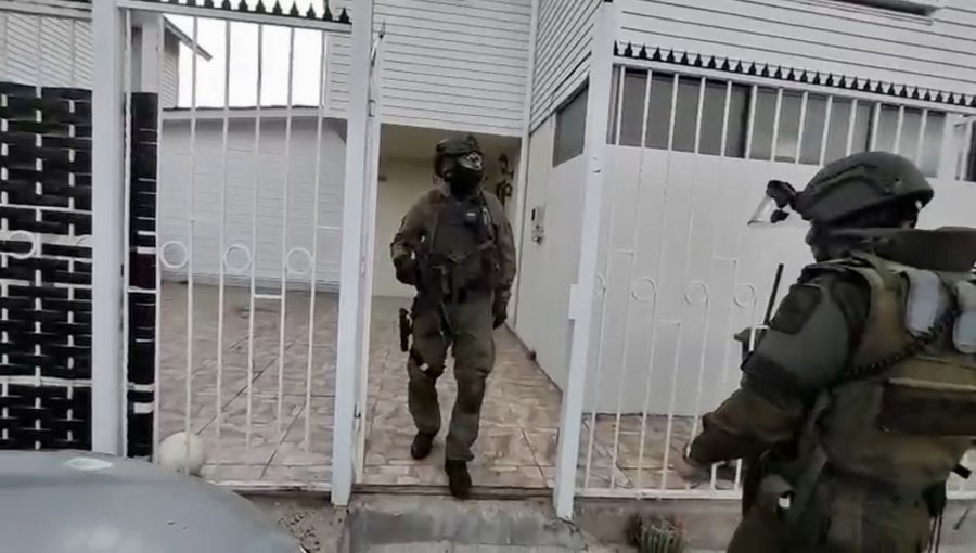Desbaratan a clan familiar dedicado al narcotráfico en Quilpué: amplio operativo policial dejó ocho detenidos en Belloto Norte