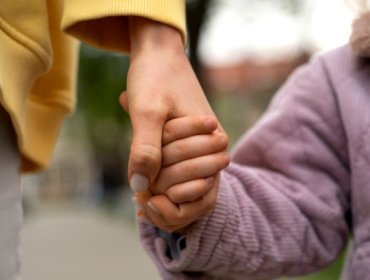 Editorial: El verdadero día de la niña y el niño: El acto de amor de ser “familia de acogida”