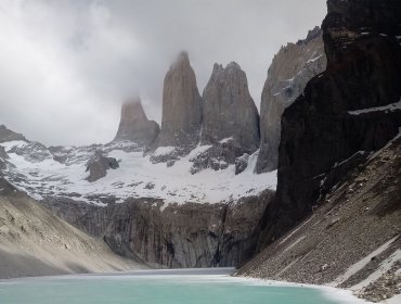 Fiscalía confirma causa de muerte de turistas y cita a declarar a director de Conaf y guardaparques de Torres del Paine