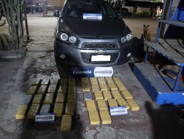 Detectan intento de contrabando de 44 kilos de pasta base desde Iquique a Santiago