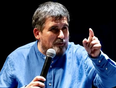 El removido coordinador estratégico de Jeannette Jara admite que fue "inusualmente burlesco y descalificador" con los Parisi