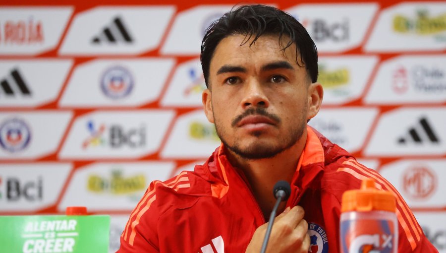 Suazo se fija metas con la Roja: "¿Por qué no poder competir y conseguir una nueva Copa América?"