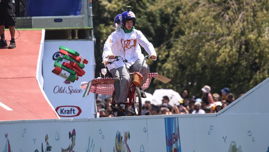 Creatividad antes que velocidad: así fue el estreno del “Al Agua Pato” en Chile