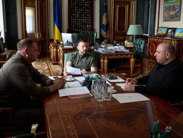 Ucrania anuncia diálogos formales con EE.UU. en Suiza para discutir plan de paz