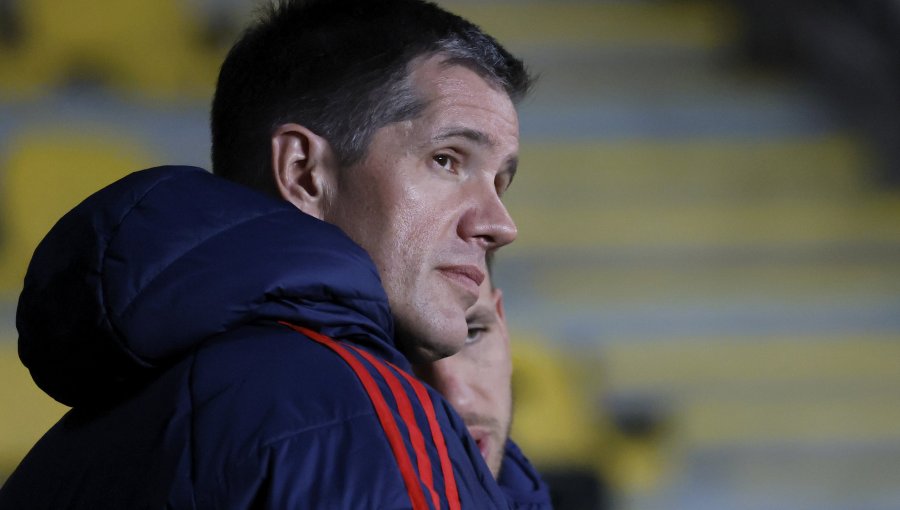 Oposición en Azul Azul exigió la renuncia de Michael Clark tras sanción de la CMF