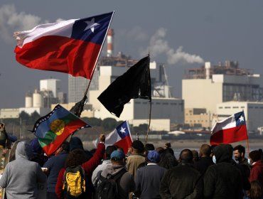 Greenpeace y AIDA presentan recurso de protección por constantes episodios de intoxicaciones en Quintero y Puchuncaví