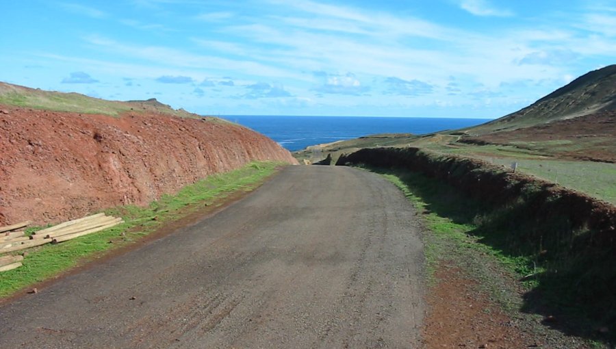 Licitan obras para pavimentar camino de acceso al Aeródromo del archipiélago Juan Fernández