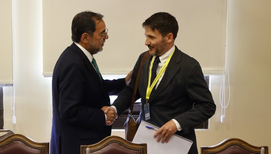 Mulet desestima argumentos de la defensa de Pardow y asegura que la acusación constitucional se aprobará