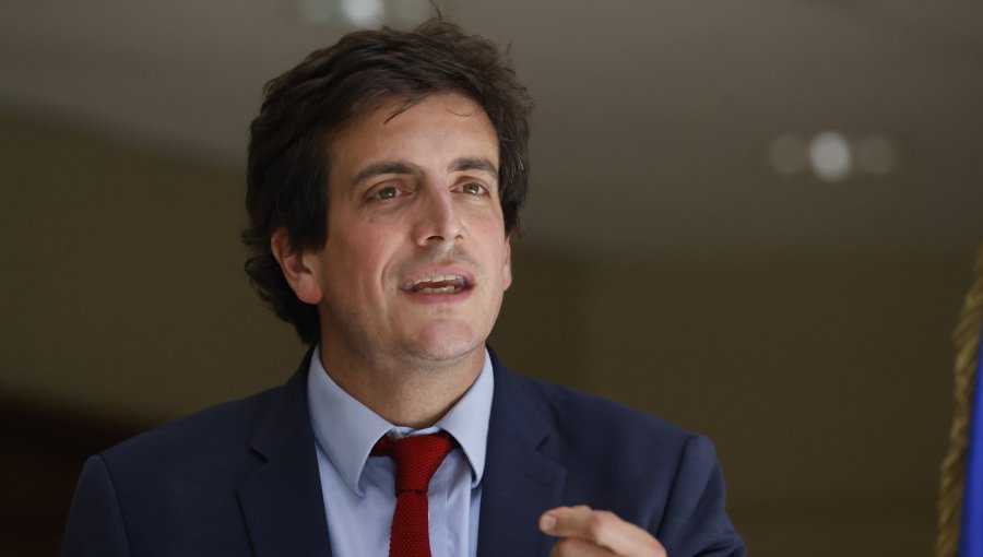 Diputado Schalper plantea que el país "requiere un Gobierno que trascienda a Republicanos"