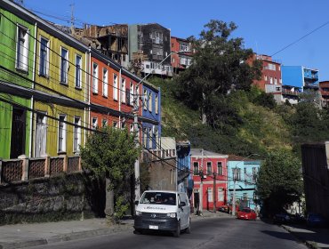 Diseño del mejoramiento vial de la transitada calle Carampangue de Valparaíso obtiene importante paso para su materialización