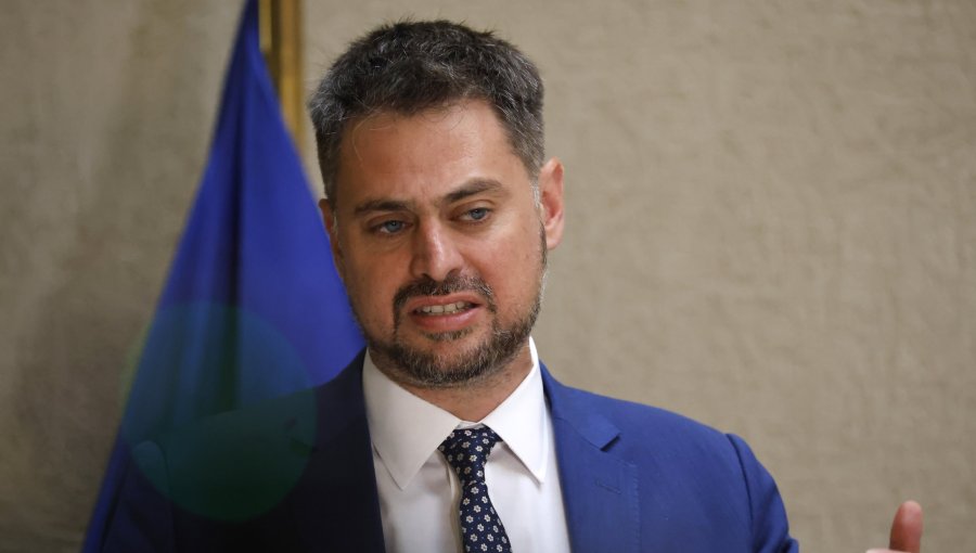 Manouchehri emplaza a Kast y Republicanos a dejar de "encubrir" a Araya tras vinculación en el caso "Muñeca Bielorrusa"