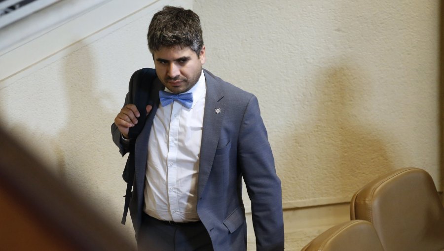 Lagomarsino destroza gestión del PC en el Servicio de Salud de Valparaíso y se desmarca del oficialismo: "Por Jeannette Jara no voto"