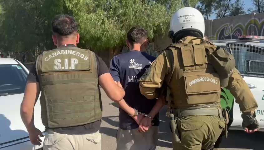 Capturan a peligroso delincuente que era buscado por homicidio cometido el 2022 en San Felipe: se escondía en la toma Yevide