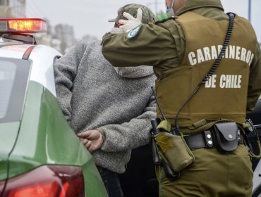 Vecinos de Viña del Mar redujeron a delincuente que asaltó y golpeó a conductora de aplicación móvil en Achupallas