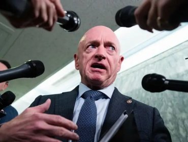 Pentágono abre investigación contra el senador Mark Kelly por instar a los militares a desobedecer "órdenes ilegales"