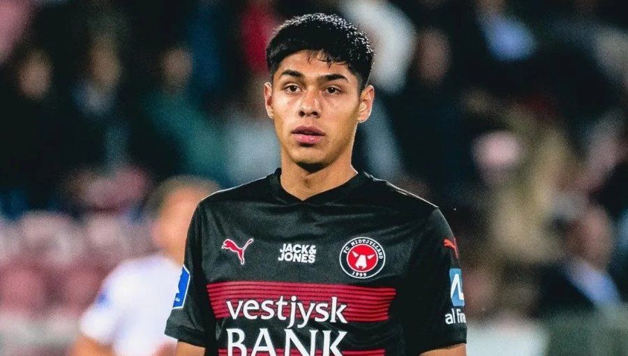 Revelan que "durante más de un año" el Manchester United ha seguido a Darío Osorio