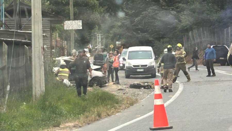 Tres fallecidos y un herido grave deja violenta colisión entre automóvil y dos camiones en ruta que une Concepción y Florida